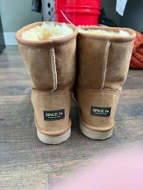 UGG Chestnut Brown Shearling Lined Short Boots